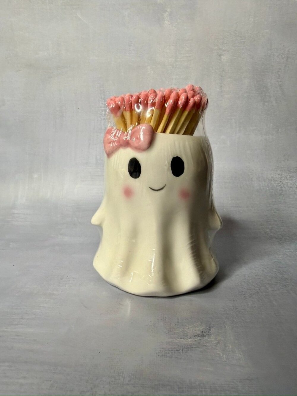 Kirkton House Ghost with Pink Bow Match Holder